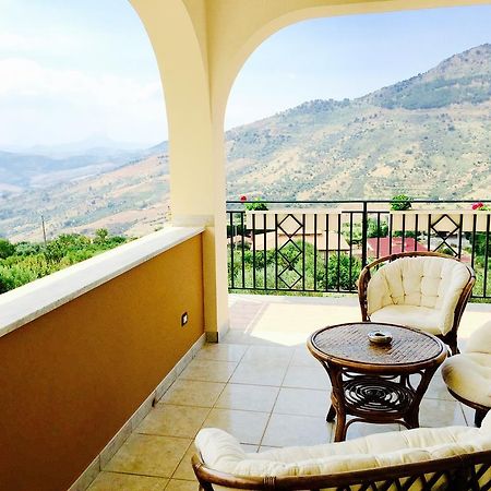 Villa Della Mimosa Alia Εξωτερικό φωτογραφία